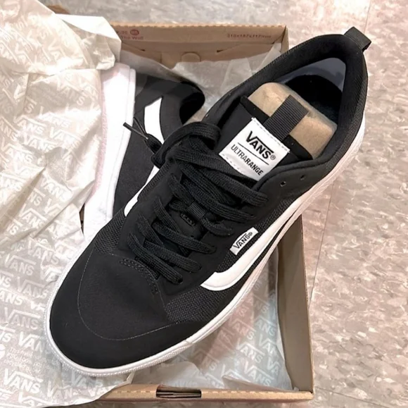 Vans men's shoes - Picture 3 of 5